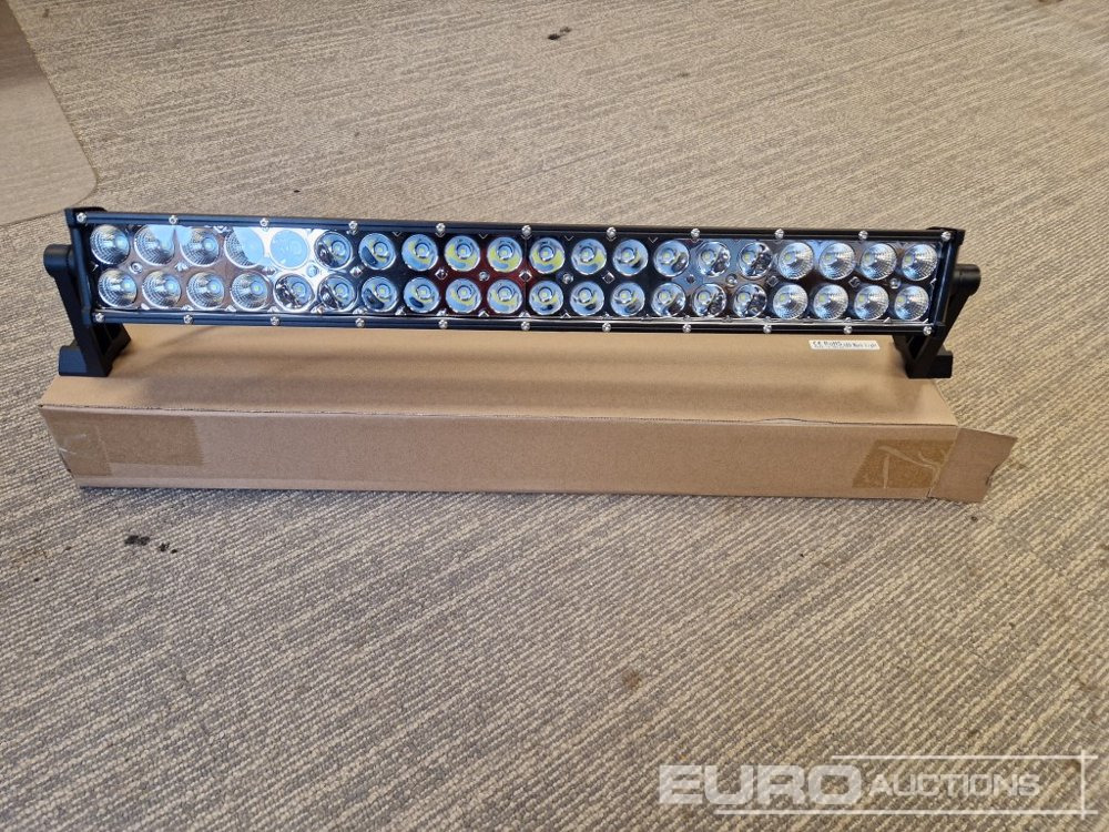 Unused 21.5" 120W Combo Beam LED Light Bar, Mounting Brackets, IP67 Waterproof - Werkstattgerät: das Bild 4 Unused 21.5" 120W Combo Beam LED Light Bar, Mounting Brackets, IP67 Waterproof - Werkstattgerät: das Bild 4