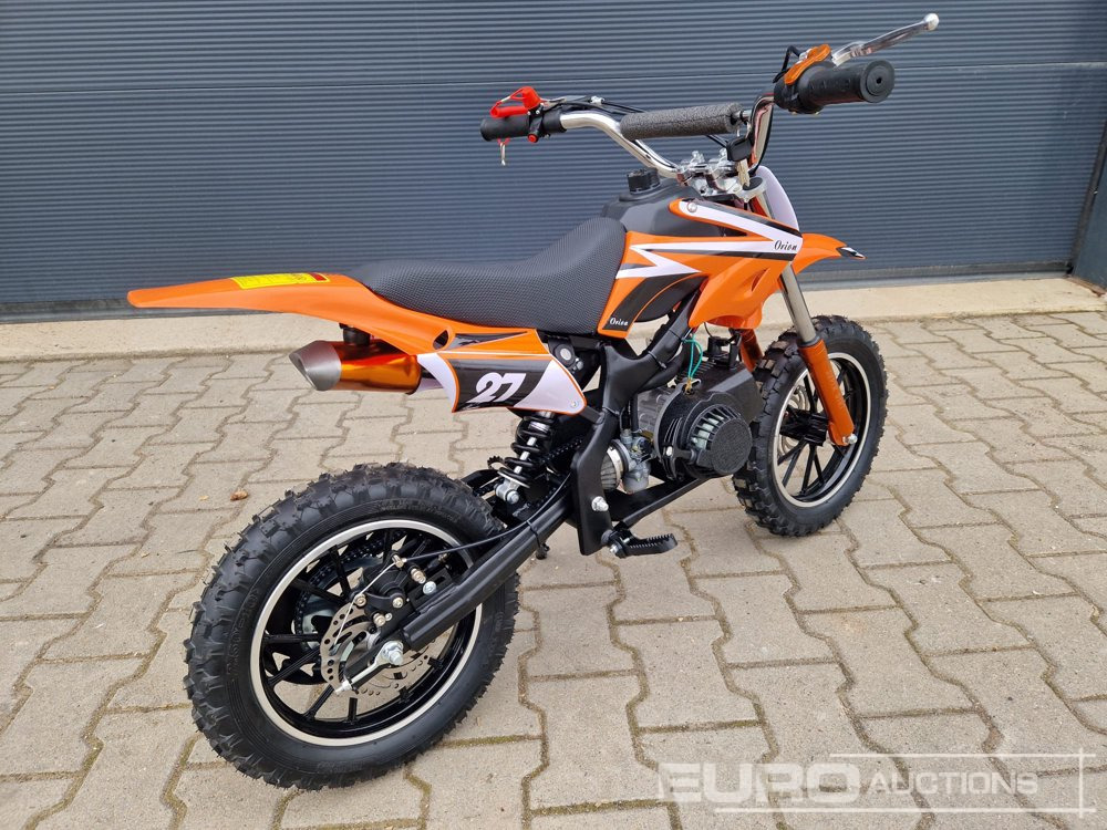Unused DIRTBIKE 50R-D705 49CC Kids Petrol Motorbike, Automatic - Motorrad: das Bild 5 Unused DIRTBIKE 50R-D705 49CC Kids Petrol Motorbike, Automatic - Motorrad: das Bild 5