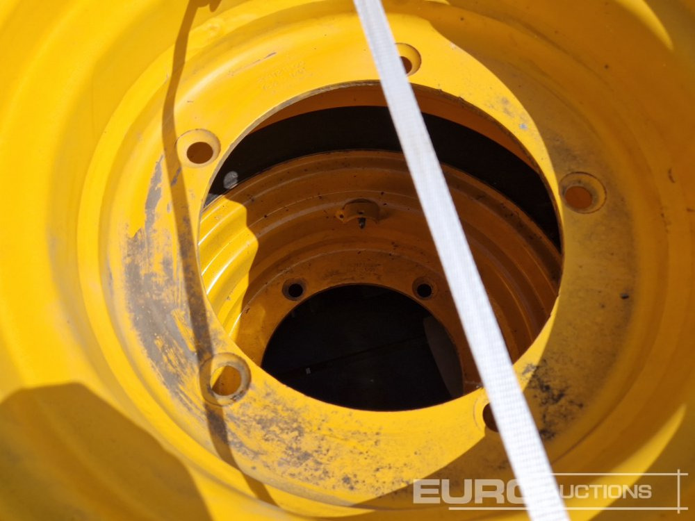 Unused Set of Wheels to suit JCB (2 of) - Reifen: das Bild 5 Unused Set of Wheels to suit JCB (2 of) - Reifen: das Bild 5