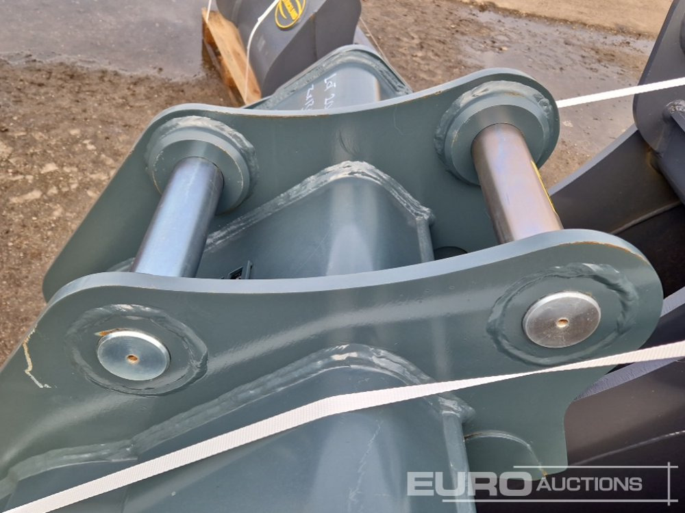 Schaufel neu kaufen Unused Strickland 48", 24", 18" Bucket Set, 65mm Pin to suit Hitachi ZX130 (3 of): das Bild 7