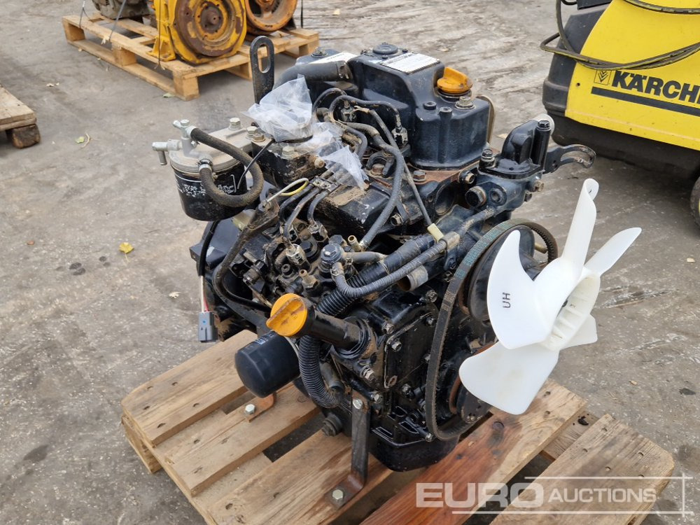 Yanmar 3 Cylinder Diesel Engine - Motor: das Bild 2 Yanmar 3 Cylinder Diesel Engine - Motor: das Bild 2