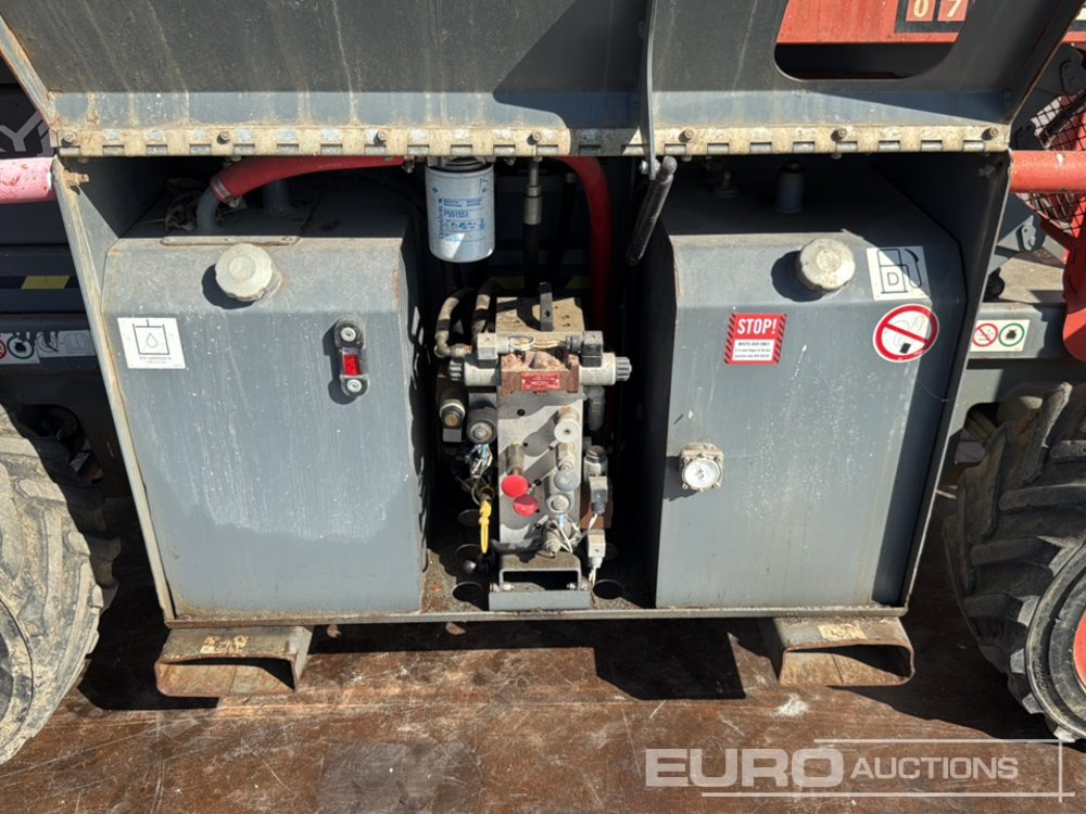 Arbeitsbühne 2015 SkyJack SJ6826RT: das Bild 21