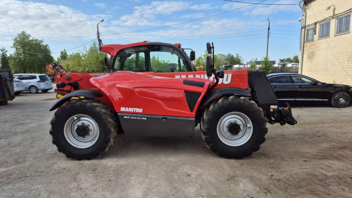 MANITOU MLT840/ 2012 - Teleskoplader: das Bild 1 MANITOU MLT840/ 2012 - Teleskoplader: das Bild 1