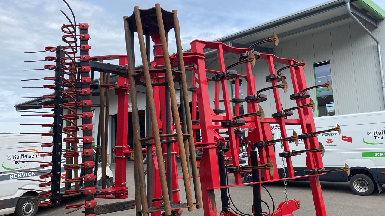 Agro Factory Cris 6 Grossfederzinkenegge - Egge: das Bild 5 Agro Factory Cris 6 Grossfederzinkenegge - Egge: das Bild 5