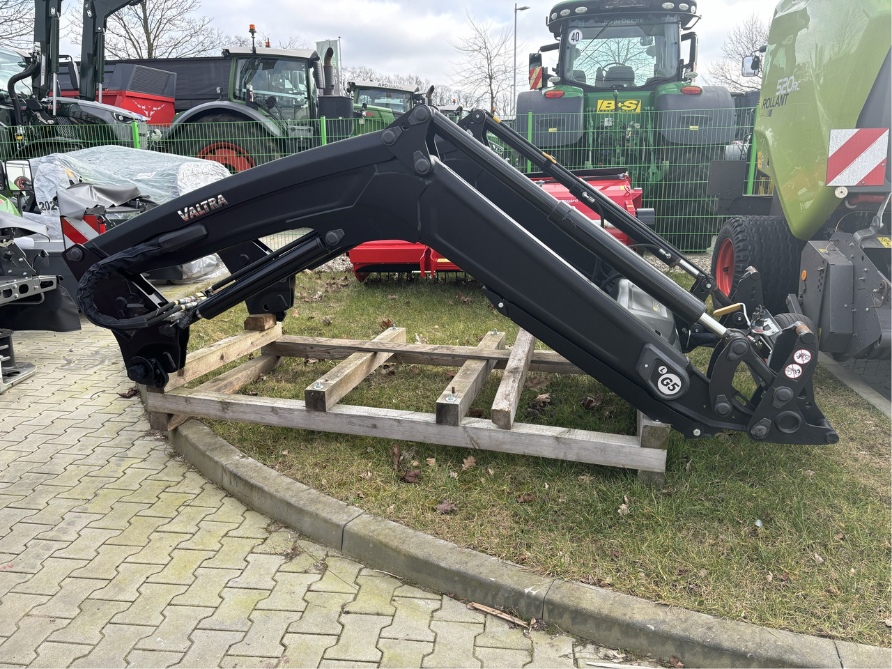 Alö Frontlader G5L Valtra - Frontlader für Traktor: das Bild 1 Alö Frontlader G5L Valtra - Frontlader für Traktor: das Bild 1