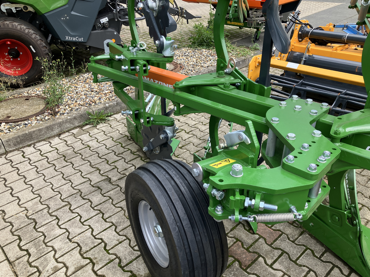 Amazone CAYROS XMS 950 V 5-Schar - Pflug: das Bild 2 Amazone CAYROS XMS 950 V 5-Schar - Pflug: das Bild 2