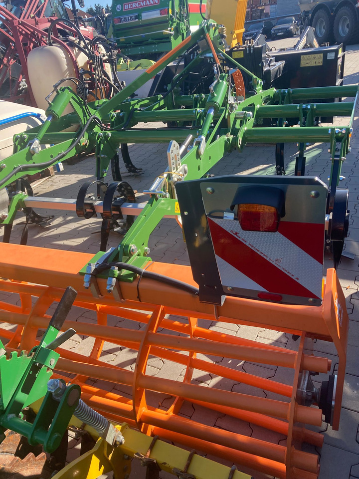 Amazone Cenio 3000 Special - Grubber: das Bild 1 Amazone Cenio 3000 Special - Grubber: das Bild 1