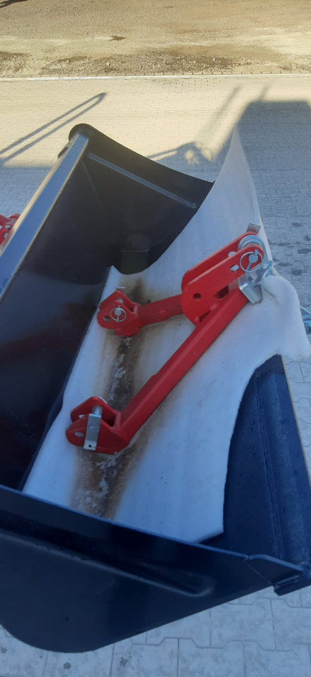 Branson Branson 2505H - Traktor: das Bild 3 Branson Branson 2505H - Traktor: das Bild 3