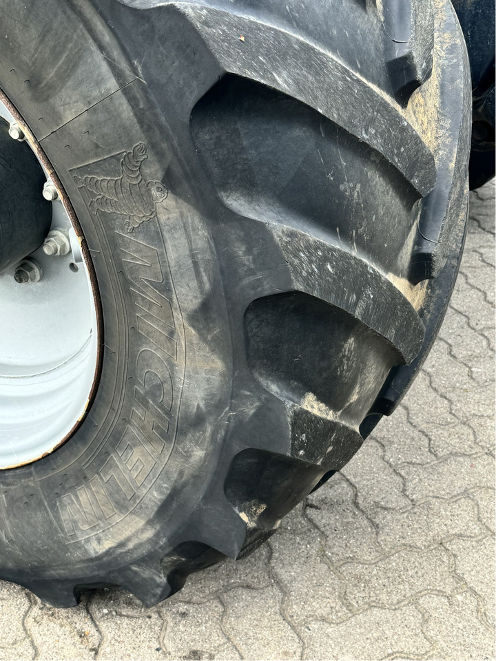 Deutz-Fahr Agrotron 7250 TTV - Traktor: das Bild 4 Deutz-Fahr Agrotron 7250 TTV - Traktor: das Bild 4