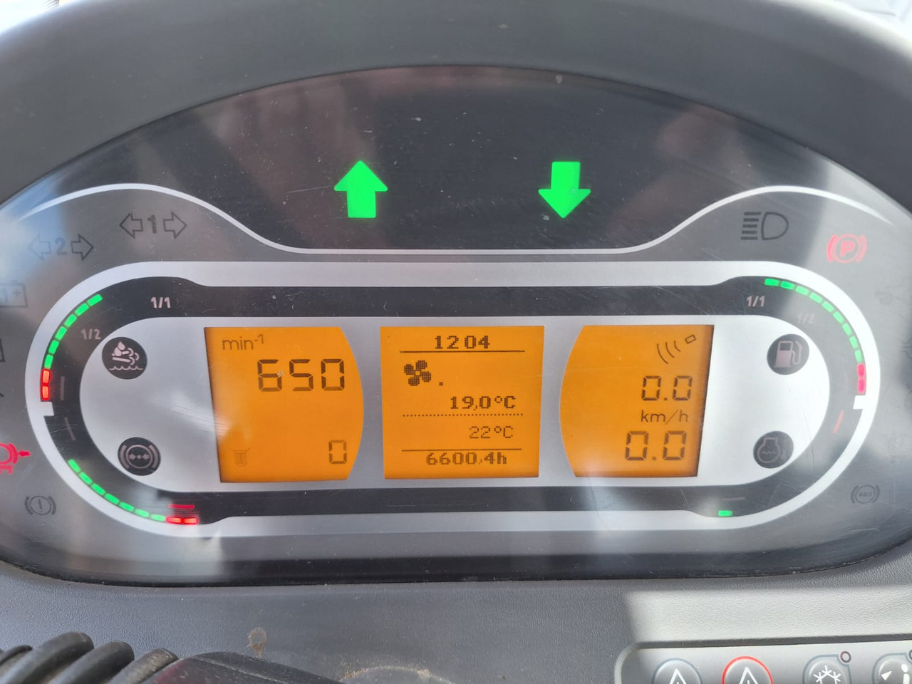 Fendt 1042 Vario S4 ProfiPlus - Traktor: das Bild 2 Fendt 1042 Vario S4 ProfiPlus - Traktor: das Bild 2