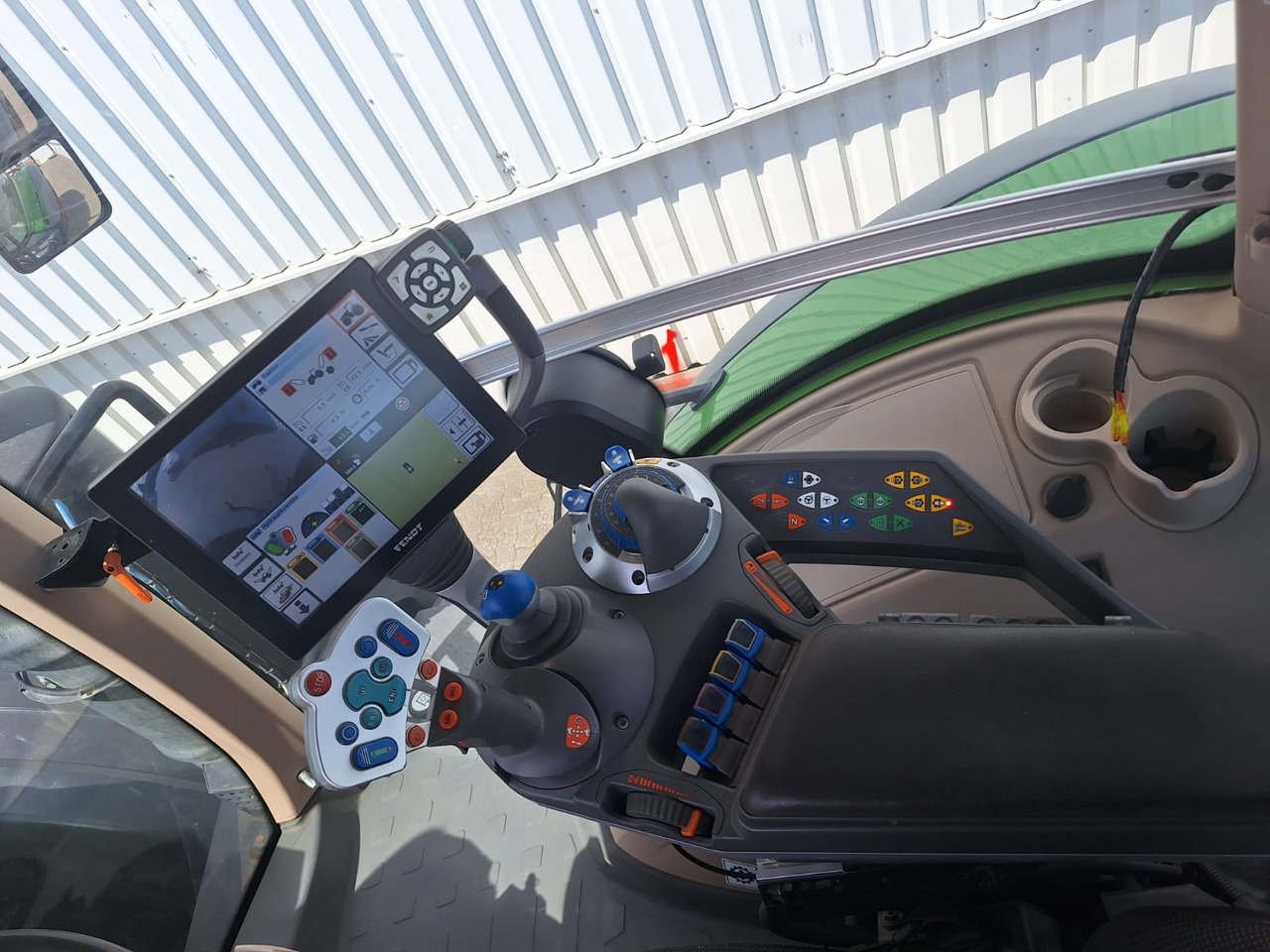 Fendt 1042 Vario S4 ProfiPlus - Traktor: das Bild 5 Fendt 1042 Vario S4 ProfiPlus - Traktor: das Bild 5