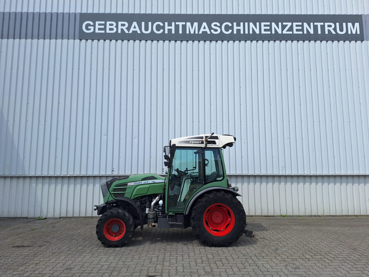 Fendt 209 VF Vario - Traktor: das Bild 1 Fendt 209 VF Vario - Traktor: das Bild 1