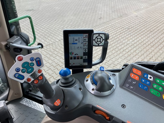 Fendt 313 Vario S4 Profi - Traktor: das Bild 2 Fendt 313 Vario S4 Profi - Traktor: das Bild 2