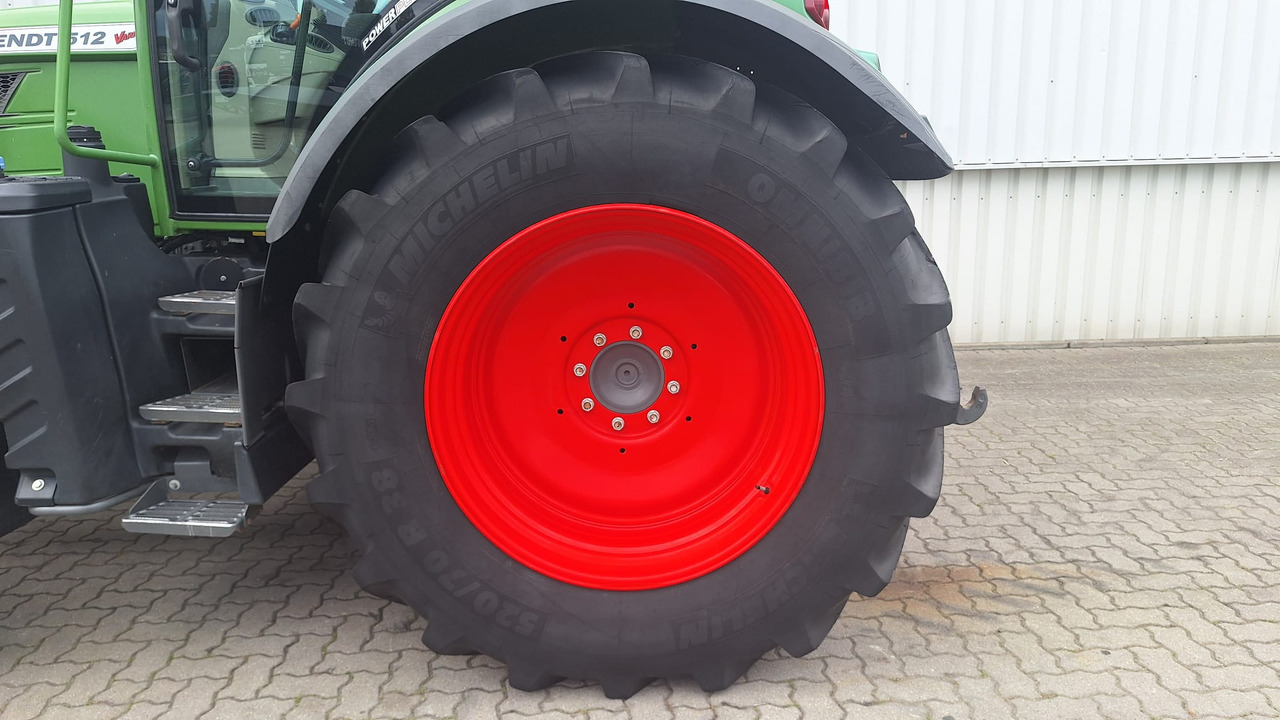 Fendt 512 Vario S4 PowerPlus - Traktor: das Bild 3 Fendt 512 Vario S4 PowerPlus - Traktor: das Bild 3