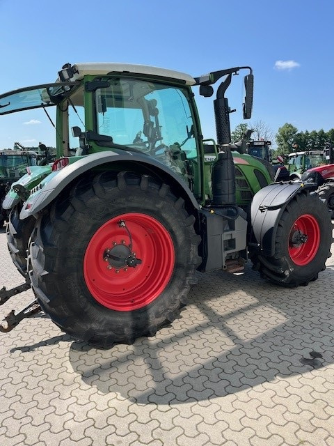 Fendt 718 V S4 - Traktor: das Bild 4 Fendt 718 V S4 - Traktor: das Bild 4