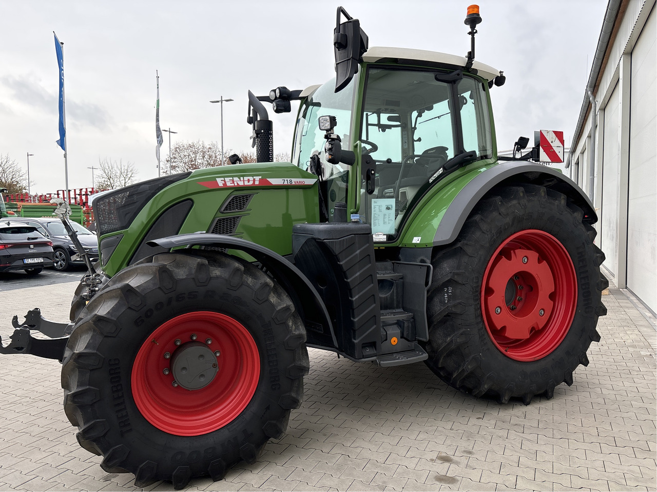 Fendt 718 Vario Gen6 PowerPlus - Traktor: das Bild 2 Fendt 718 Vario Gen6 PowerPlus - Traktor: das Bild 2