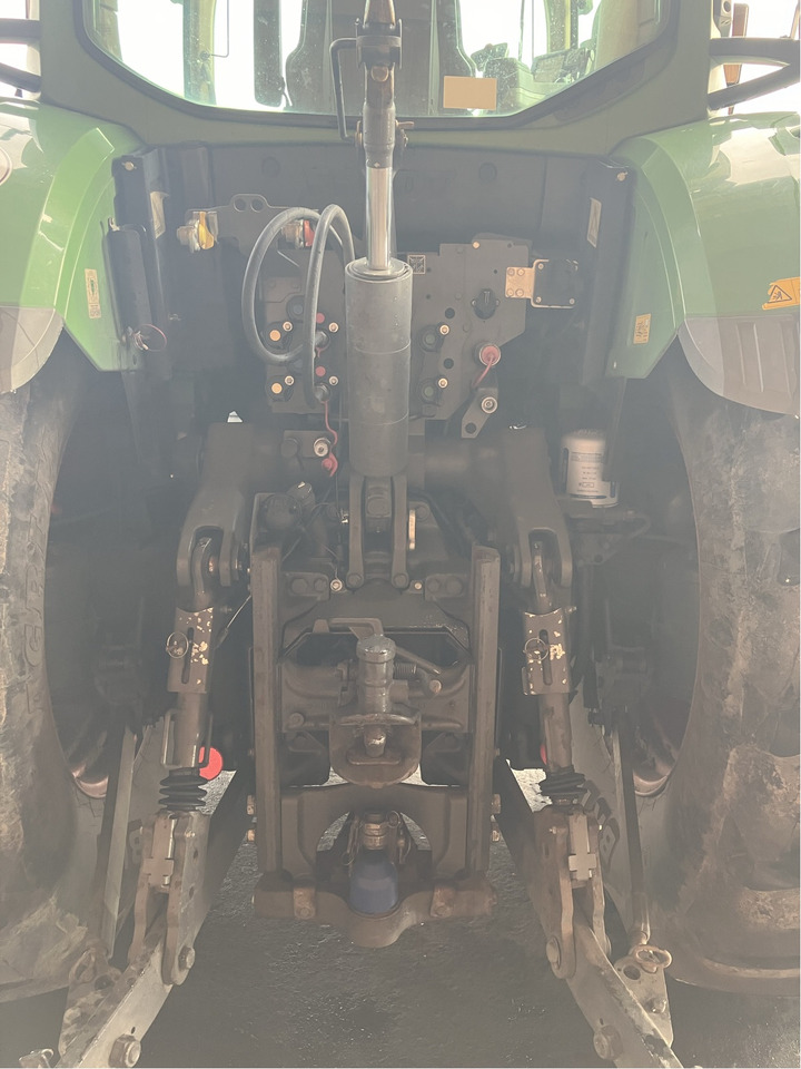 Fendt 718 Vario S4 Power - Traktor: das Bild 4 Fendt 718 Vario S4 Power - Traktor: das Bild 4