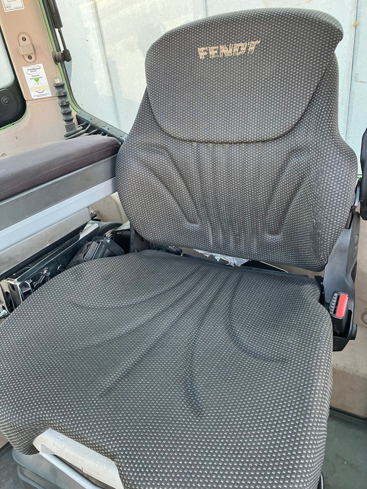 Fendt 718 Vario S4 Power - Traktor: das Bild 3 Fendt 718 Vario S4 Power - Traktor: das Bild 3