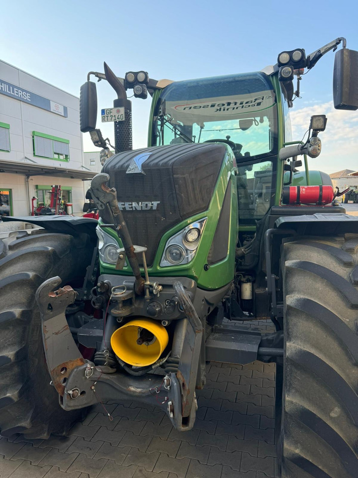 Fendt 718 Vario S4 ProfiPlus - Traktor: das Bild 1 Fendt 718 Vario S4 ProfiPlus - Traktor: das Bild 1