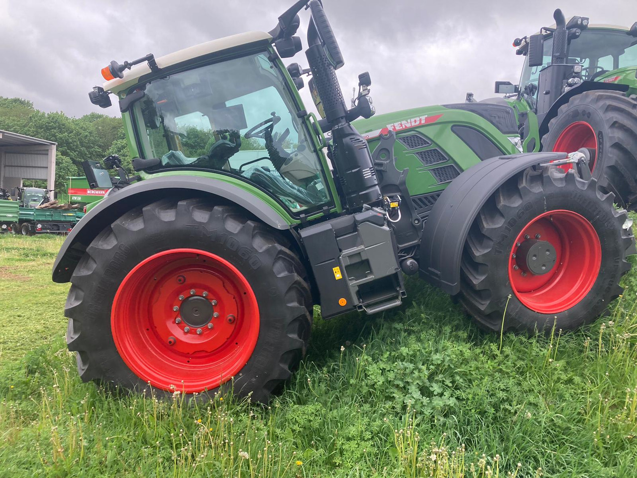 Fendt 724 Vario Gen6 Profi Setting2 - Traktor: das Bild 1 Fendt 724 Vario Gen6 Profi Setting2 - Traktor: das Bild 1