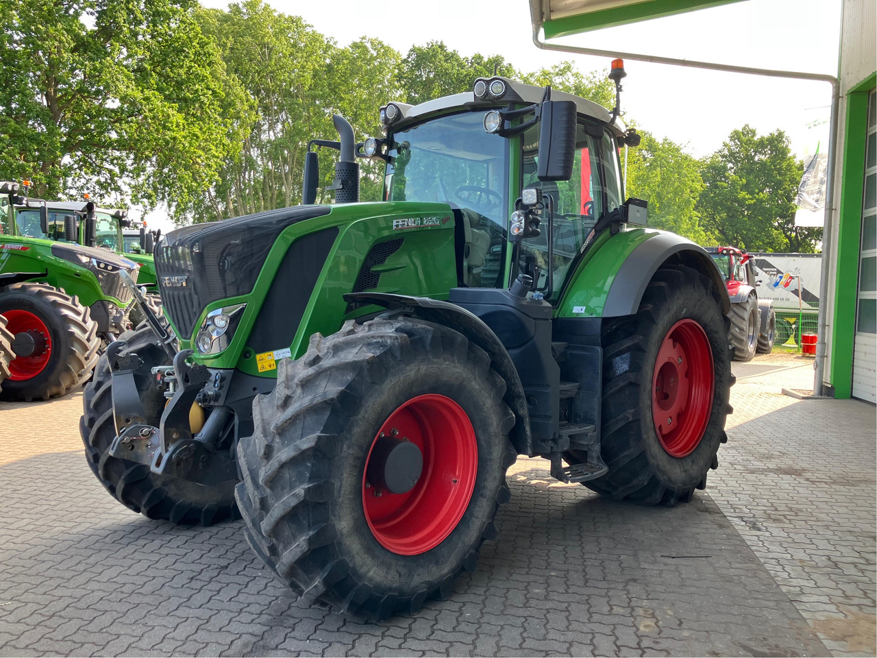 Fendt 826 Vario S4 Profi Plus RTK - Traktor: das Bild 1 Fendt 826 Vario S4 Profi Plus RTK - Traktor: das Bild 1