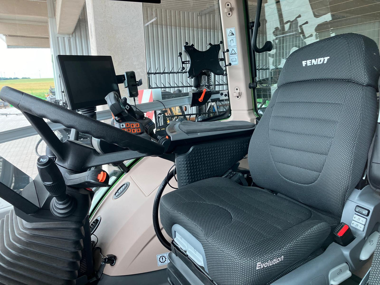 Fendt 942 Vario Gen7 Profi Setting2 - Traktor: das Bild 3 Fendt 942 Vario Gen7 Profi Setting2 - Traktor: das Bild 3
