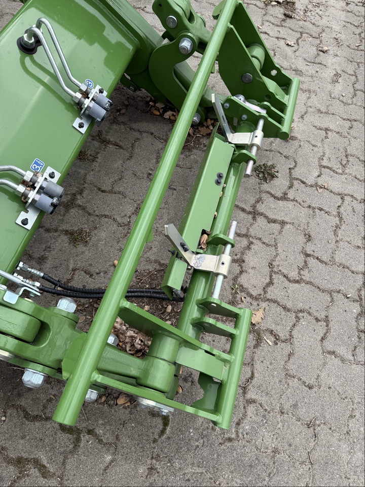 Fendt Cargo 6.100 Profi - Frontlader für Traktor: das Bild 3 Fendt Cargo 6.100 Profi - Frontlader für Traktor: das Bild 3