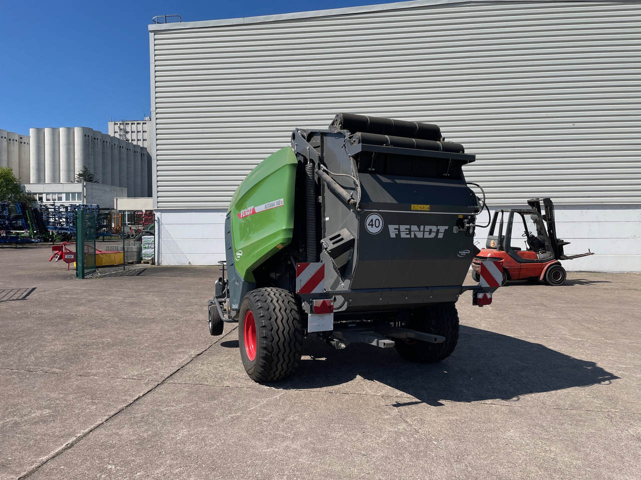 Fendt Rotana 180 V Xtra - 25 Messer - Grünlandtechnik: das Bild 2 Fendt Rotana 180 V Xtra - 25 Messer - Grünlandtechnik: das Bild 2