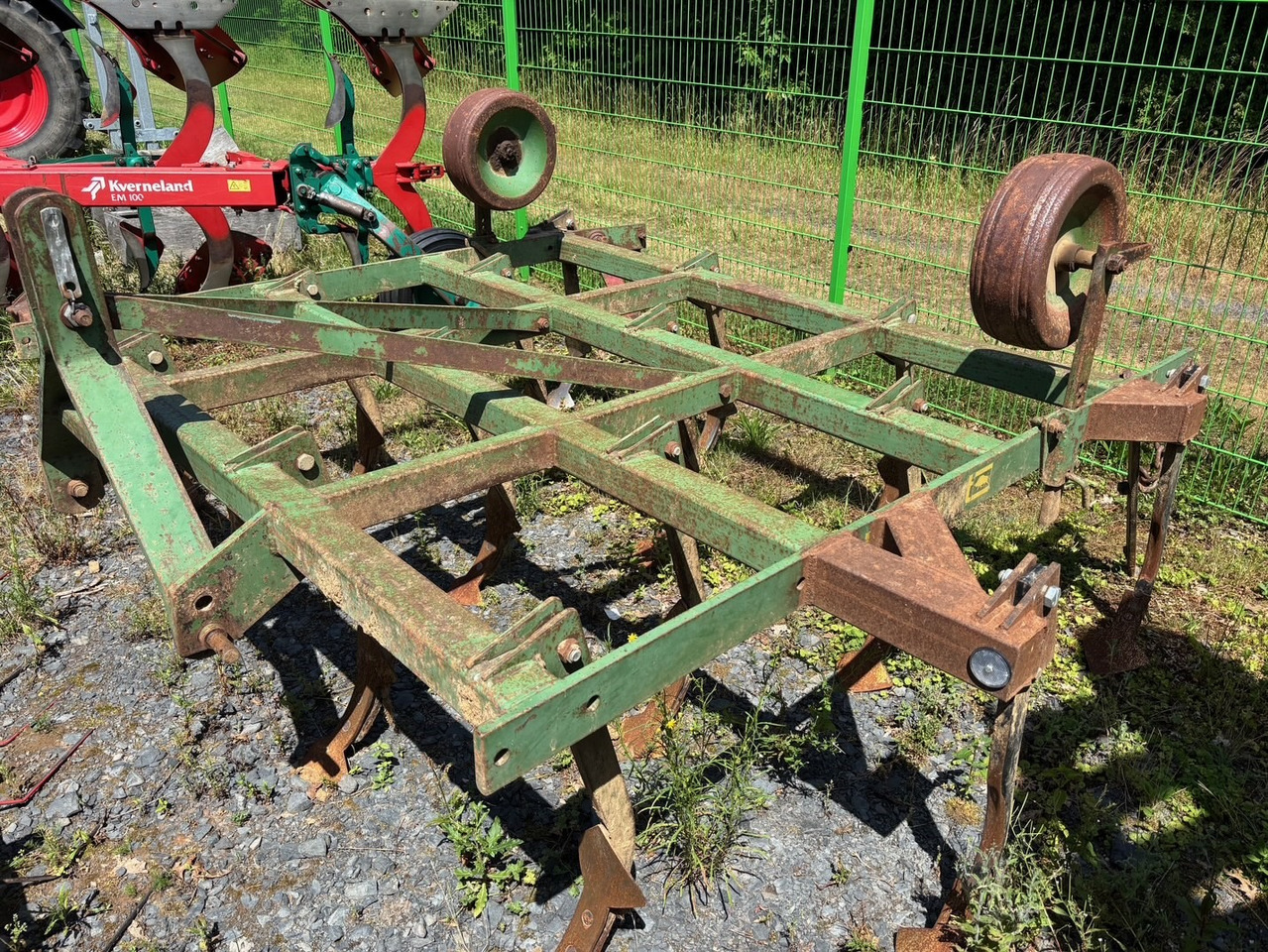 Grubber 3m - Grubber: das Bild 2 Grubber 3m - Grubber: das Bild 2