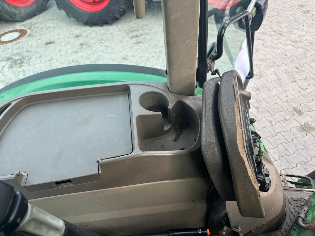 John Deere 5100 R - Traktor: das Bild 2 John Deere 5100 R - Traktor: das Bild 2
