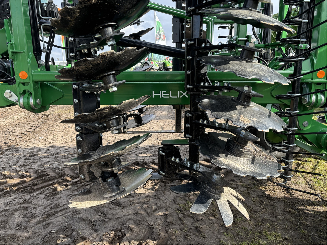 Kerner Helix HA 600 Kurzscheibenegge - Scheibenegge: das Bild 5 Kerner Helix HA 600 Kurzscheibenegge - Scheibenegge: das Bild 5