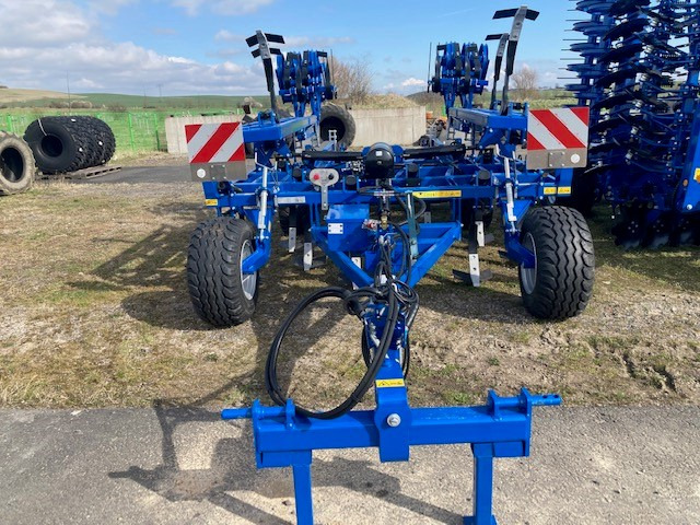 Köckerling Quadro 400 - Grubber: das Bild 1 Köckerling Quadro 400 - Grubber: das Bild 1