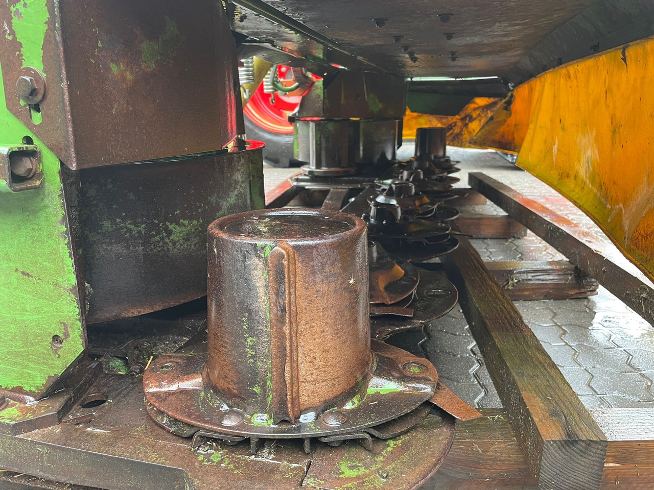 Krone AFA323 - Mähwerk: das Bild 3 Krone AFA323 - Mähwerk: das Bild 3