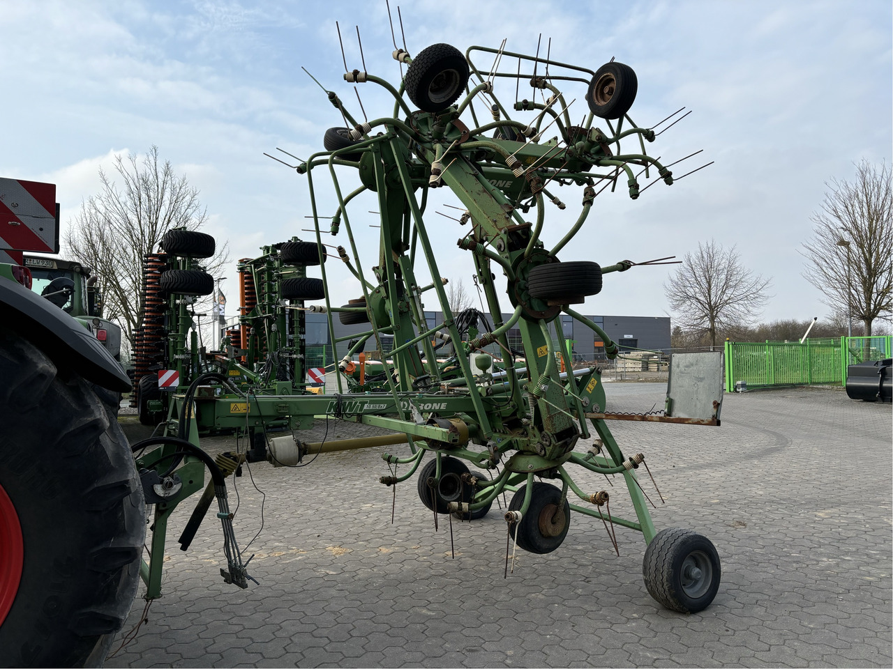 Krone KWT 10.50 / 8 x 7 Heuwender - Heuwender/ Wenderechen: das Bild 1 Krone KWT 10.50 / 8 x 7 Heuwender - Heuwender/ Wenderechen: das Bild 1