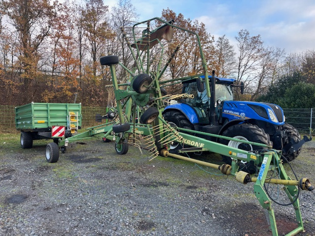 Krone Swadro 807 - Heuwender/ Wenderechen: das Bild 2 Krone Swadro 807 - Heuwender/ Wenderechen: das Bild 2