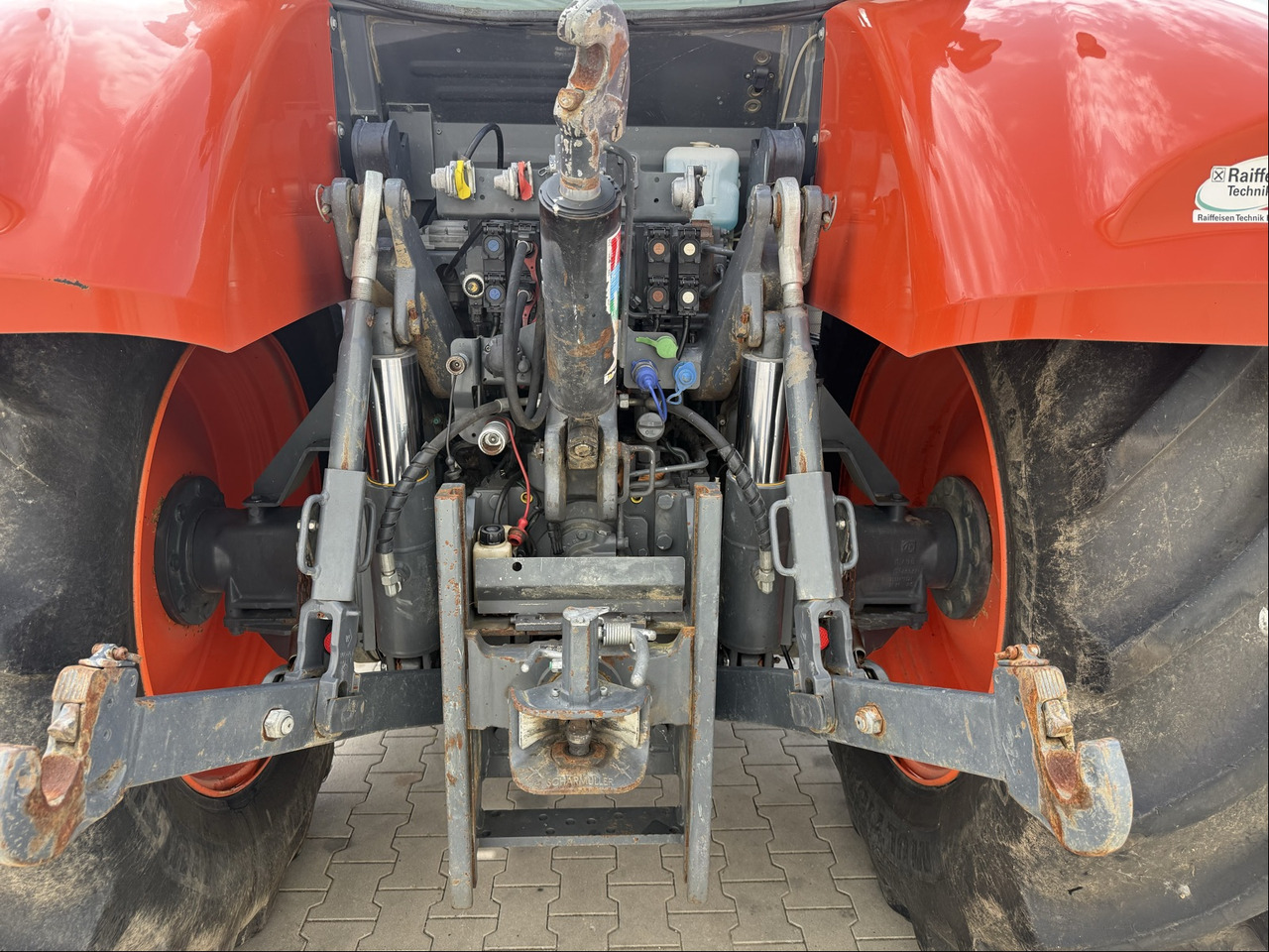 Kubota M 7151 KVT - Traktor: das Bild 3 Kubota M 7151 KVT - Traktor: das Bild 3