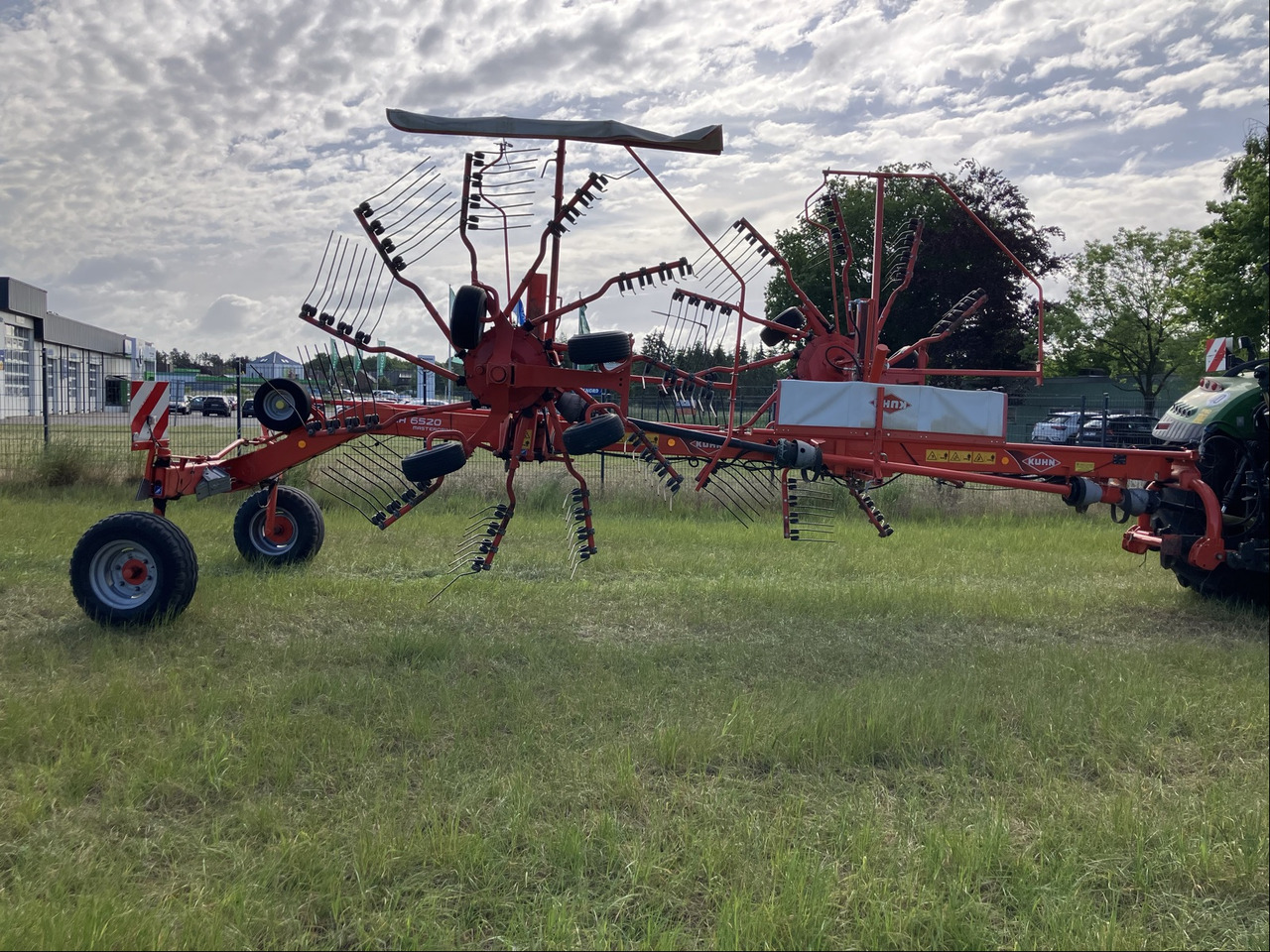 Kuhn 6520 - Heuwender/ Wenderechen: das Bild 3 Kuhn 6520 - Heuwender/ Wenderechen: das Bild 3