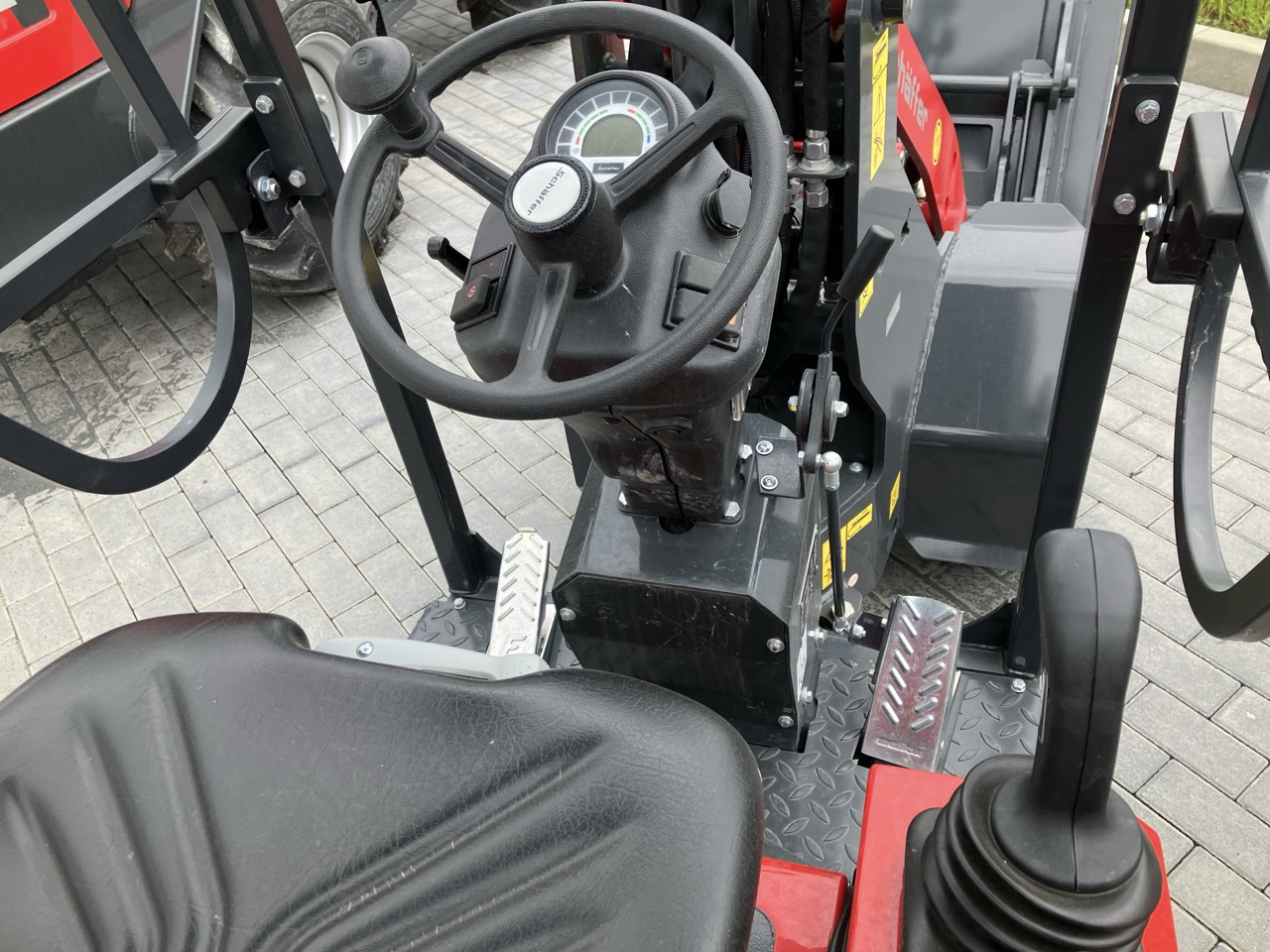 Schäffer Hoflader Typ 1622 - Radlader: das Bild 3 Schäffer Hoflader Typ 1622 - Radlader: das Bild 3