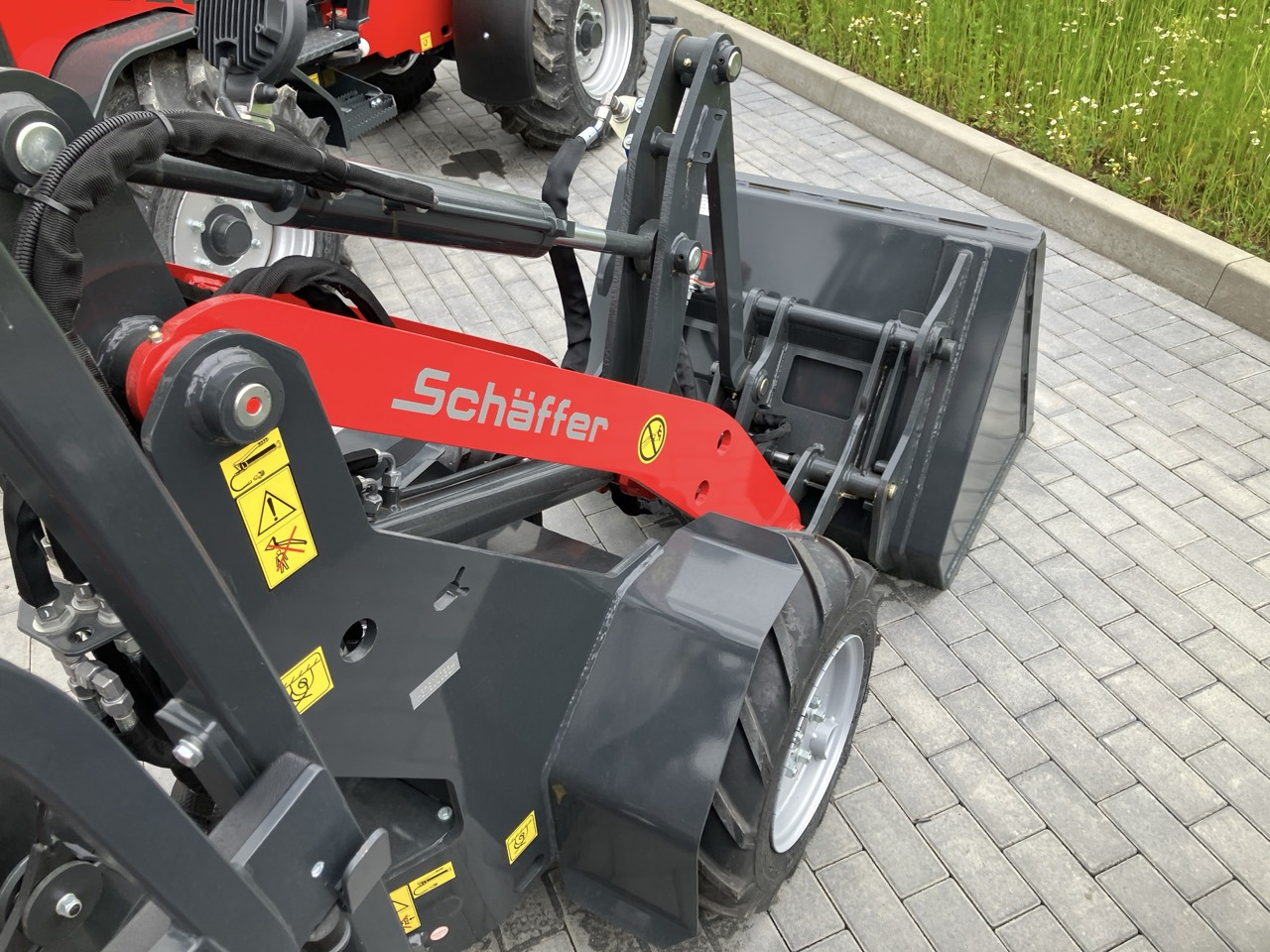 Schäffer Hoflader Typ 1622 - Radlader: das Bild 2 Schäffer Hoflader Typ 1622 - Radlader: das Bild 2