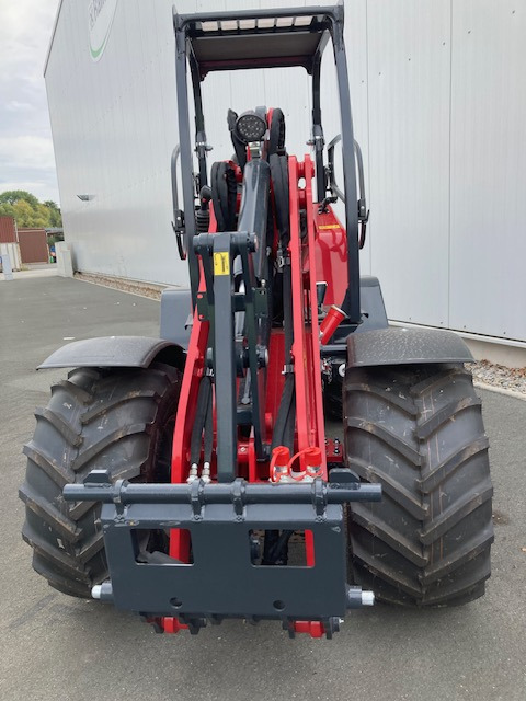 Schäffer Hoflader Typ 3630 - Radlader: das Bild 3 Schäffer Hoflader Typ 3630 - Radlader: das Bild 3