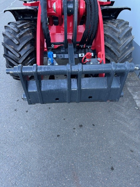 Schäffer Radlader 5680 Z - Radlader: das Bild 2 Schäffer Radlader 5680 Z - Radlader: das Bild 2