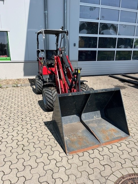 Schäffer Typ 2028-2 - Radlader: das Bild 4 Schäffer Typ 2028-2 - Radlader: das Bild 4