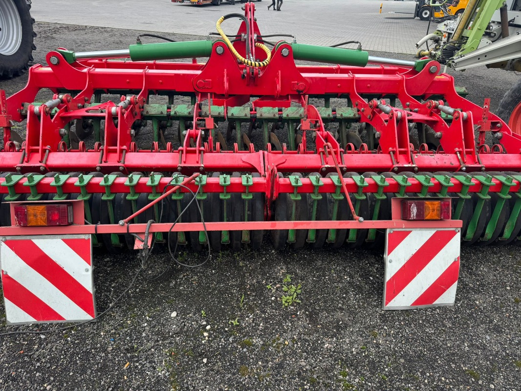 Unia ARES T XL - Scheibenegge: das Bild 5 Unia ARES T XL - Scheibenegge: das Bild 5