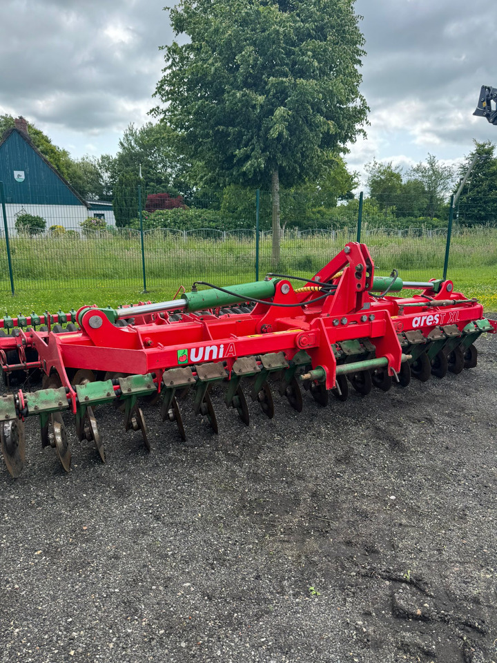 Unia ARES T XL - Egge: das Bild 1 Unia ARES T XL - Egge: das Bild 1