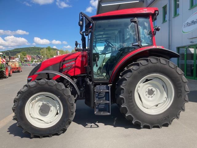 Valtra A105 MH4 - Traktor: das Bild 1 Valtra A105 MH4 - Traktor: das Bild 1