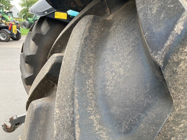 Traktor Valtra T 173 SH High Tec: das Bild 7