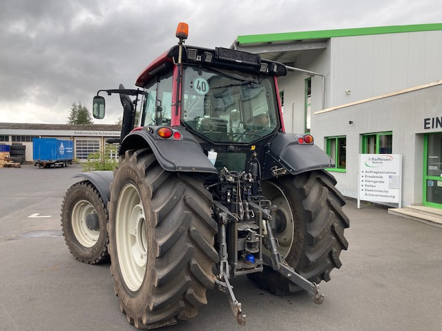 Traktor Valtra T 173 SH High Tec: das Bild 9