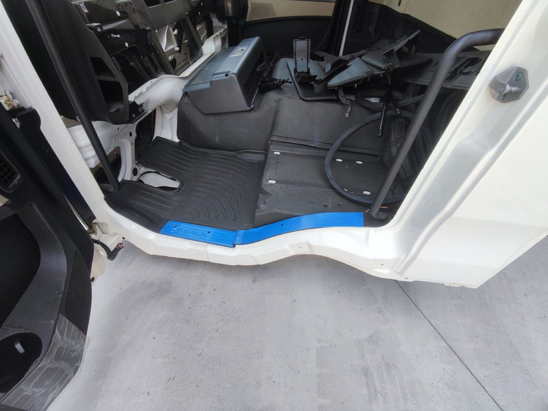 MAN DAY CAB - Fahrerhaus und Interieur für LKW: das Bild 4 MAN DAY CAB - Fahrerhaus und Interieur für LKW: das Bild 4