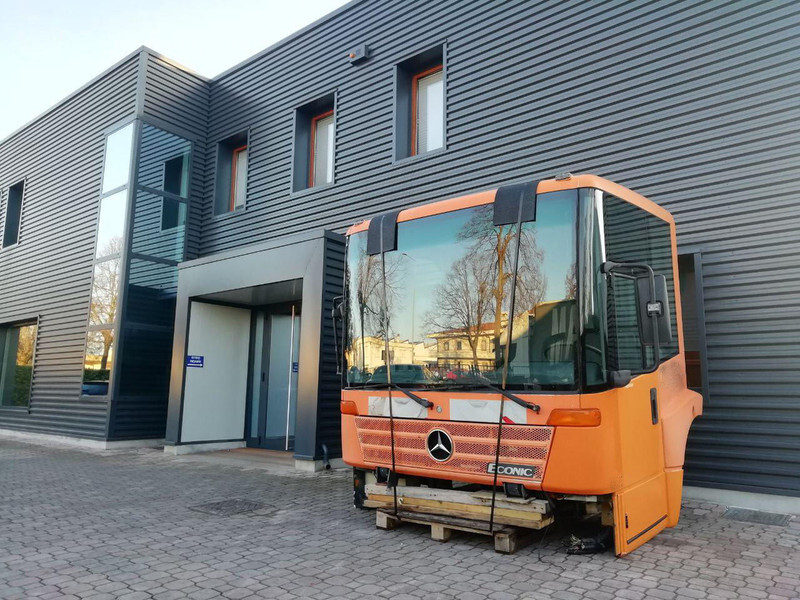 Mercedes-Benz ECONIC - Fahrerhaus und Interieur für LKW: das Bild 1 Mercedes-Benz ECONIC - Fahrerhaus und Interieur für LKW: das Bild 1
