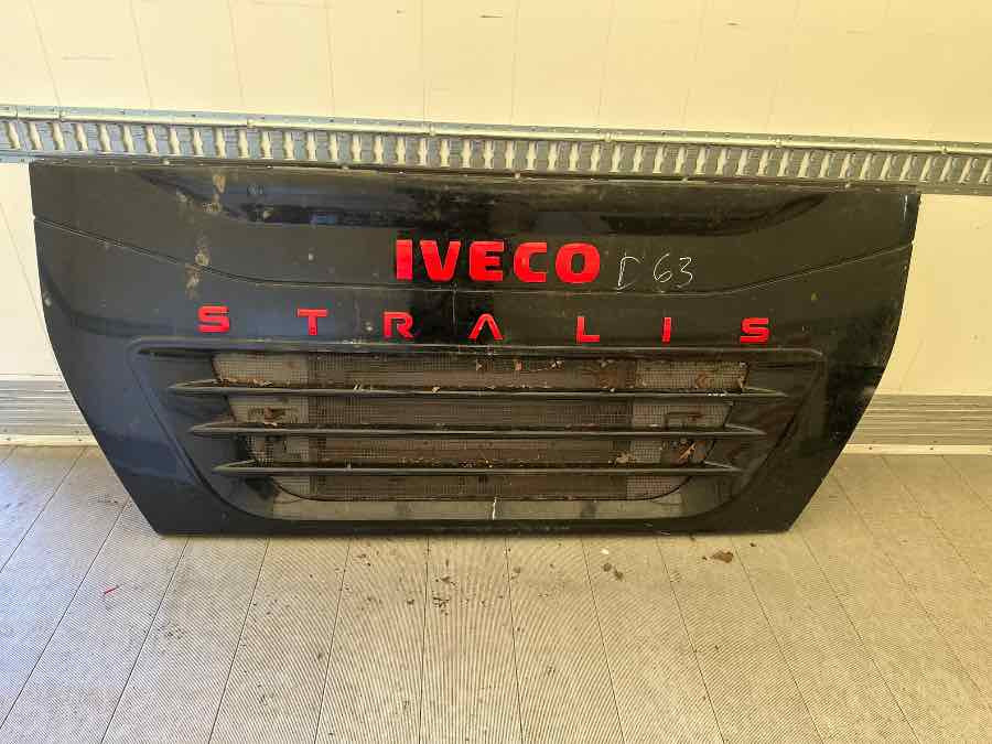 IVECO FRONT DOOR 500398112 - Karosserie und Außen für LKW: das Bild 1 IVECO FRONT DOOR 500398112 - Karosserie und Außen für LKW: das Bild 1